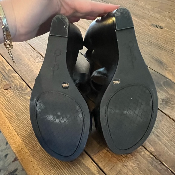 Black platform wedges - Picture 4 of 9